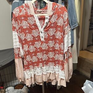 POL Floral Lace-Overlay Boho Tunic - Red & Cream